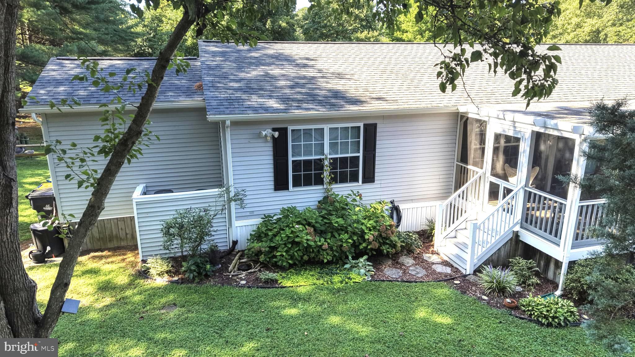 26423 CREEKWOOD CIRCLE
