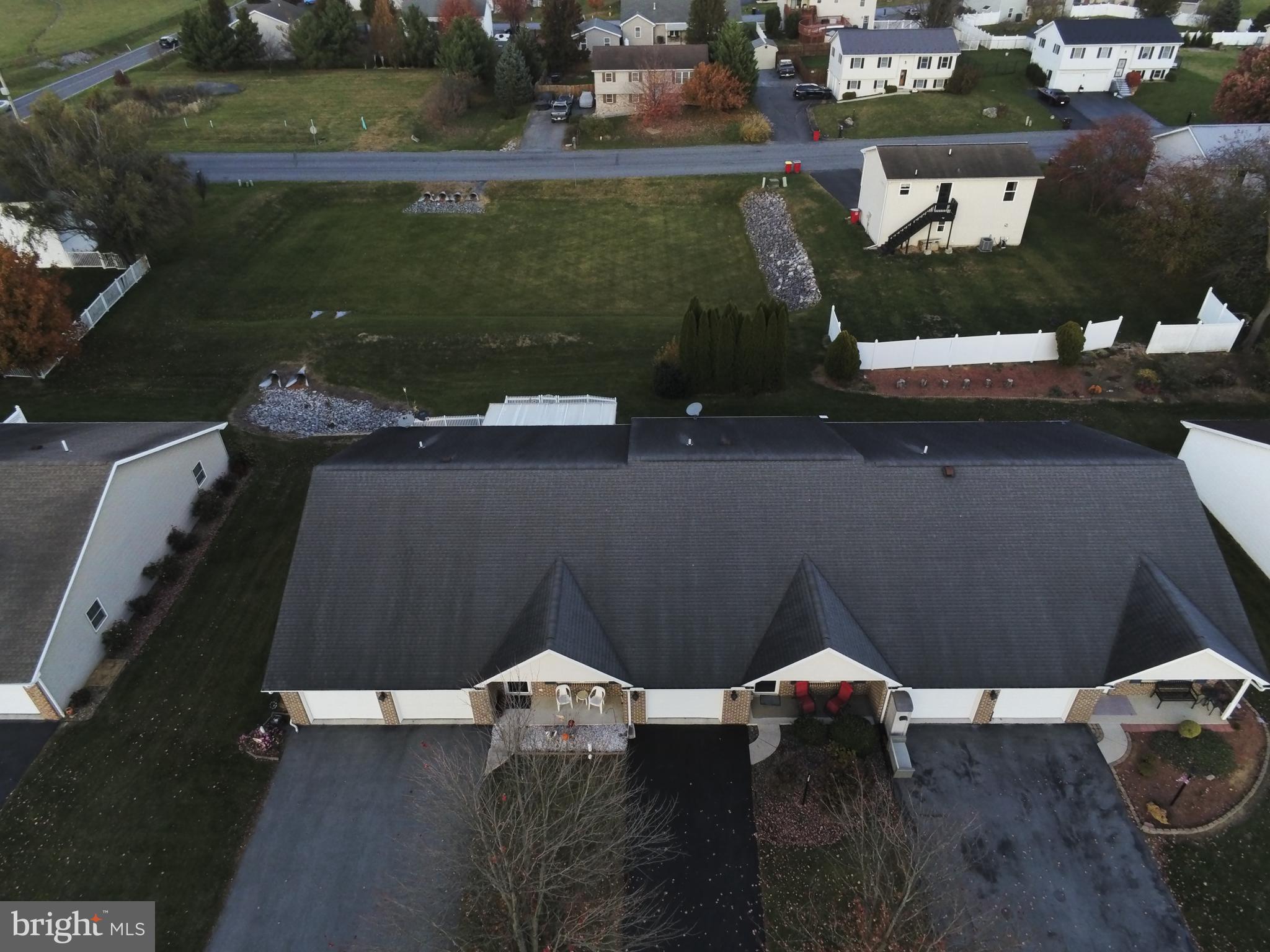 THORNWOOD VILLAGE - Residential