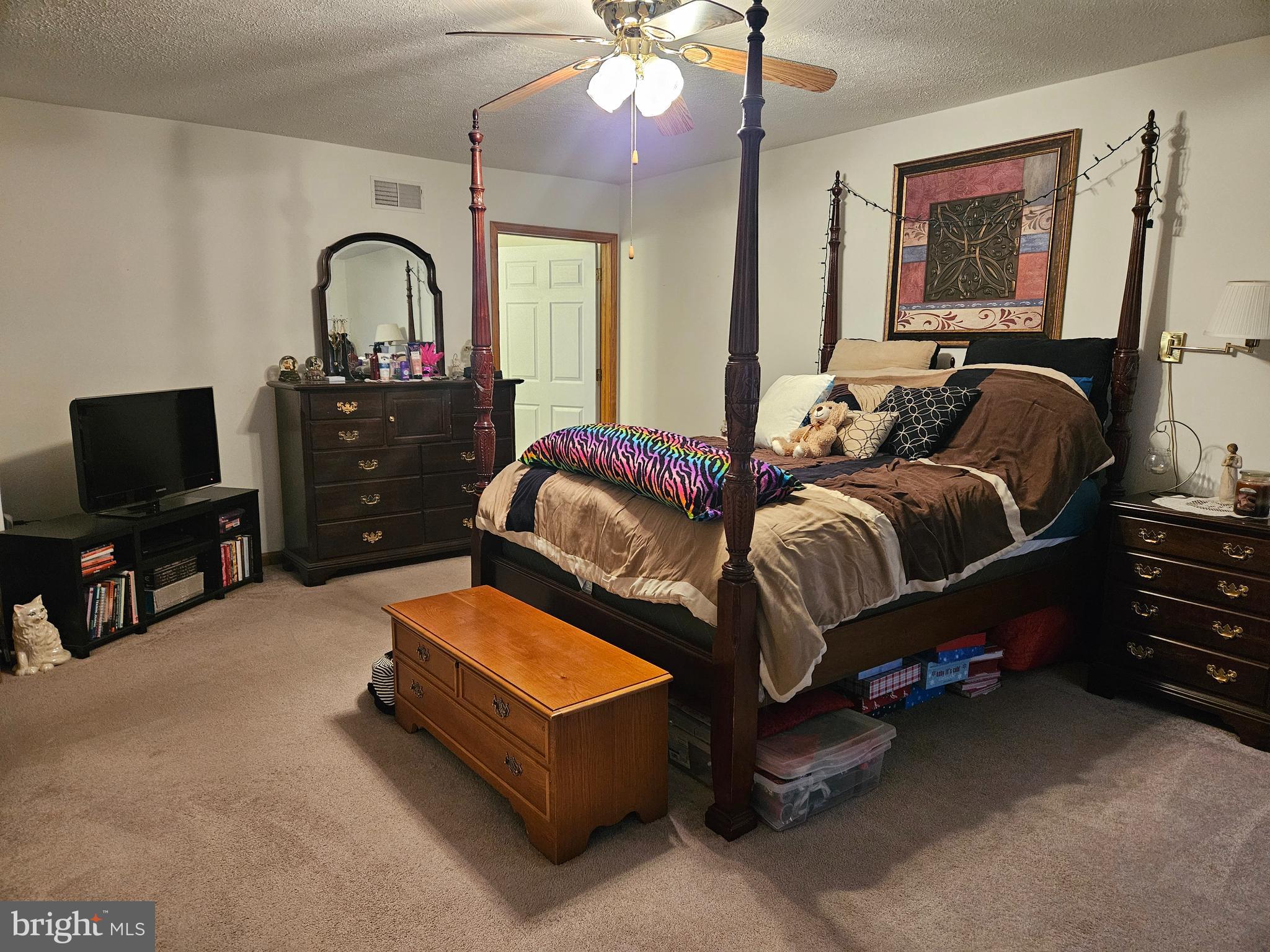 THORNWOOD VILLAGE - Residential