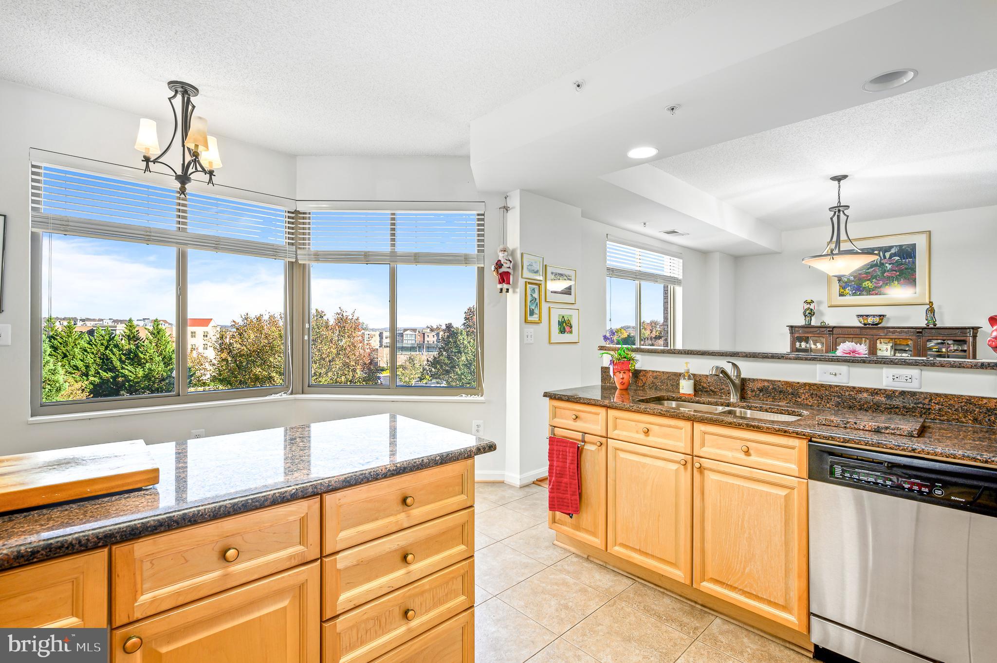 LANSDOWNE WOODS - Residential