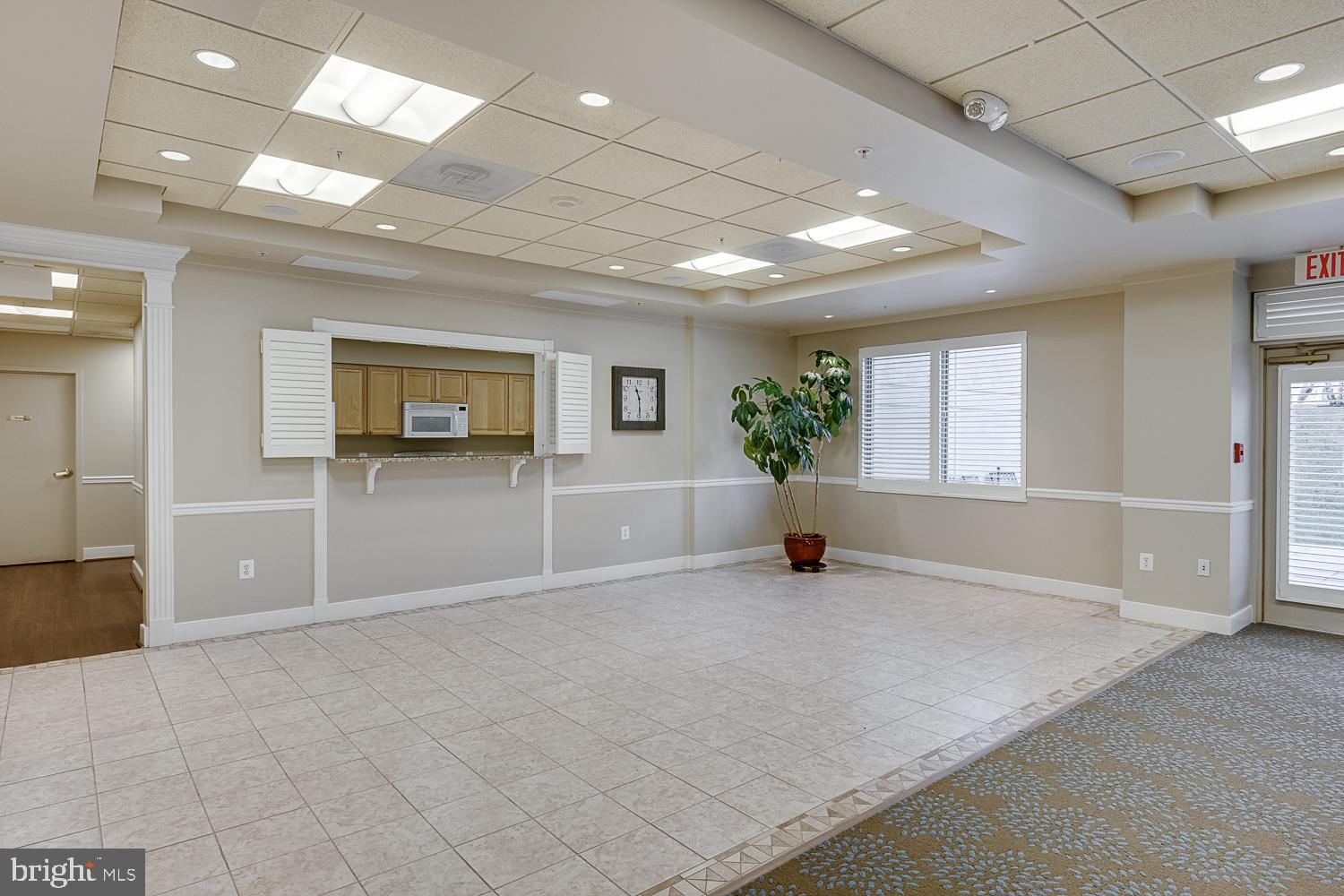 LANSDOWNE WOODS - Residential