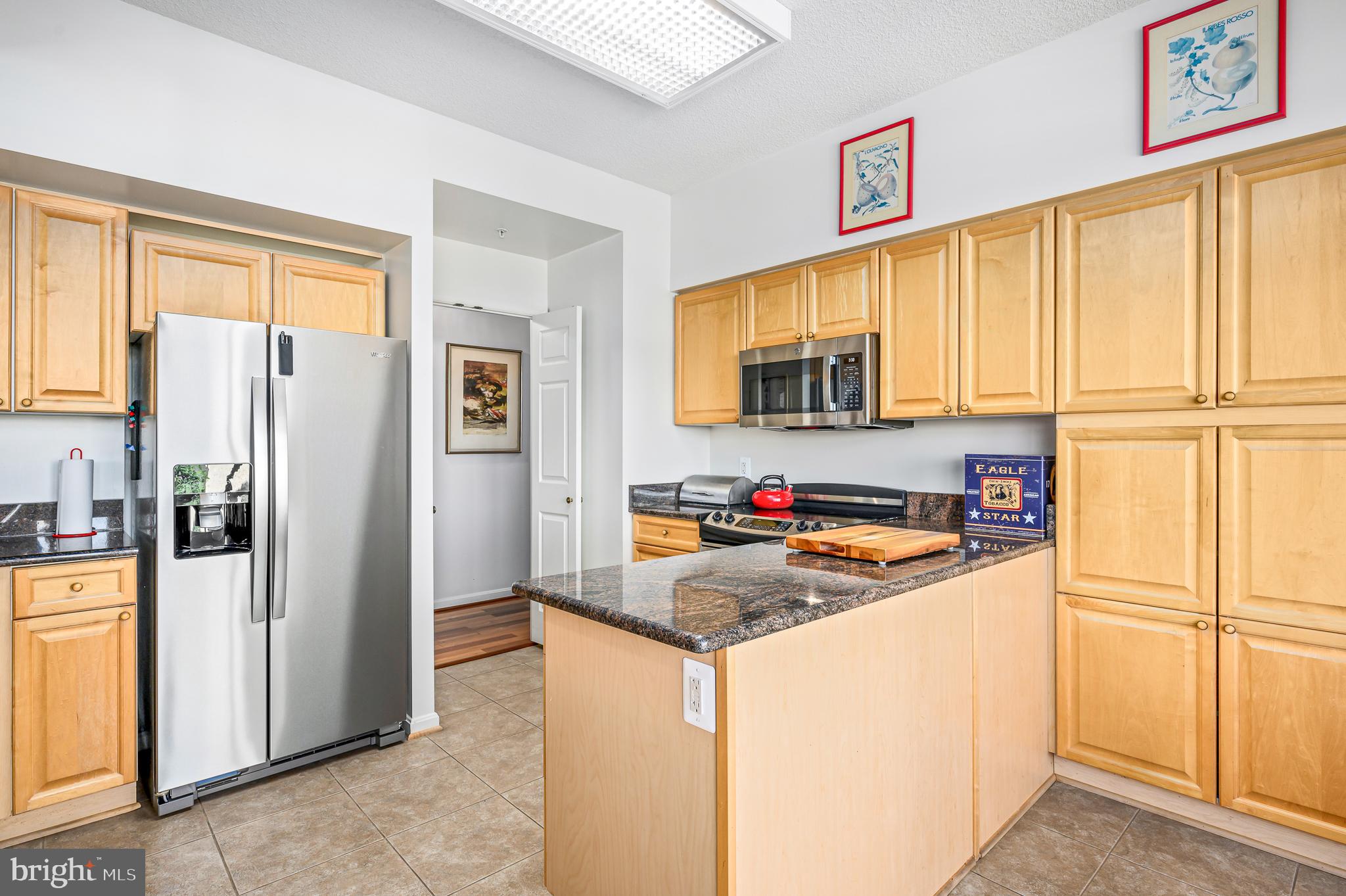 LANSDOWNE WOODS - Residential