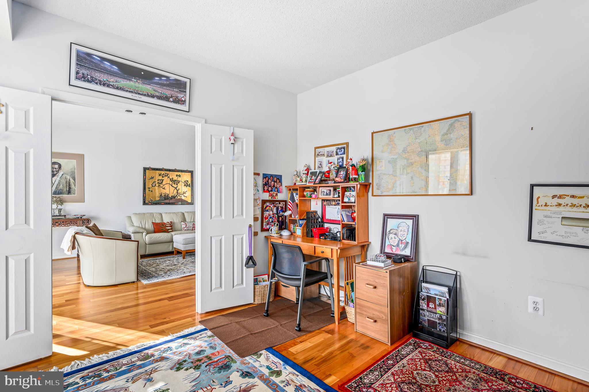 LANSDOWNE WOODS - Residential