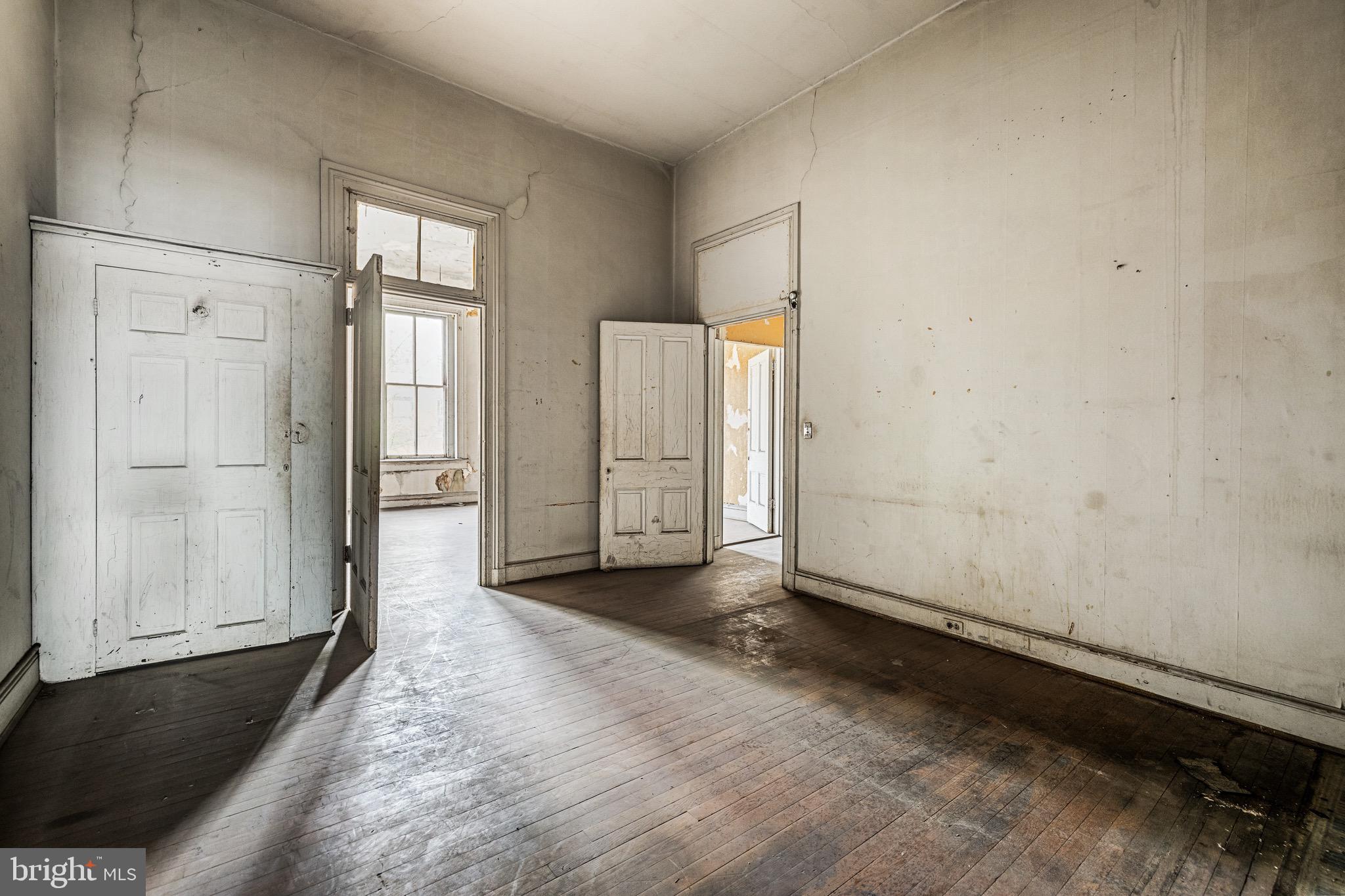 MOUNT VERNON PLACE HISTORIC DISTRICT - Residential