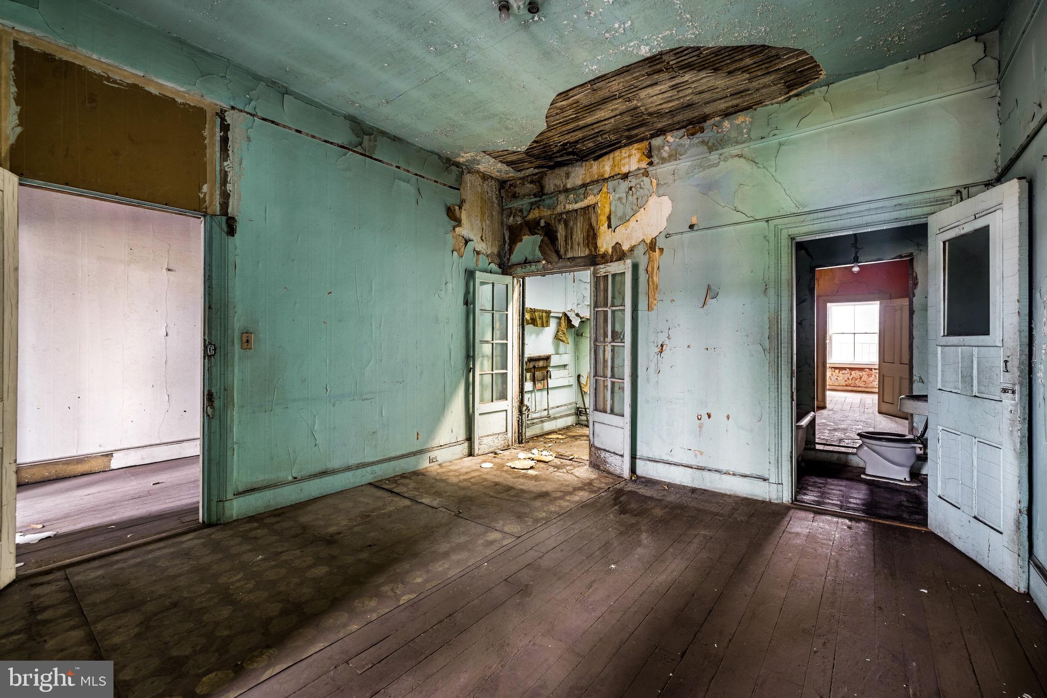 MOUNT VERNON PLACE HISTORIC DISTRICT - Residential