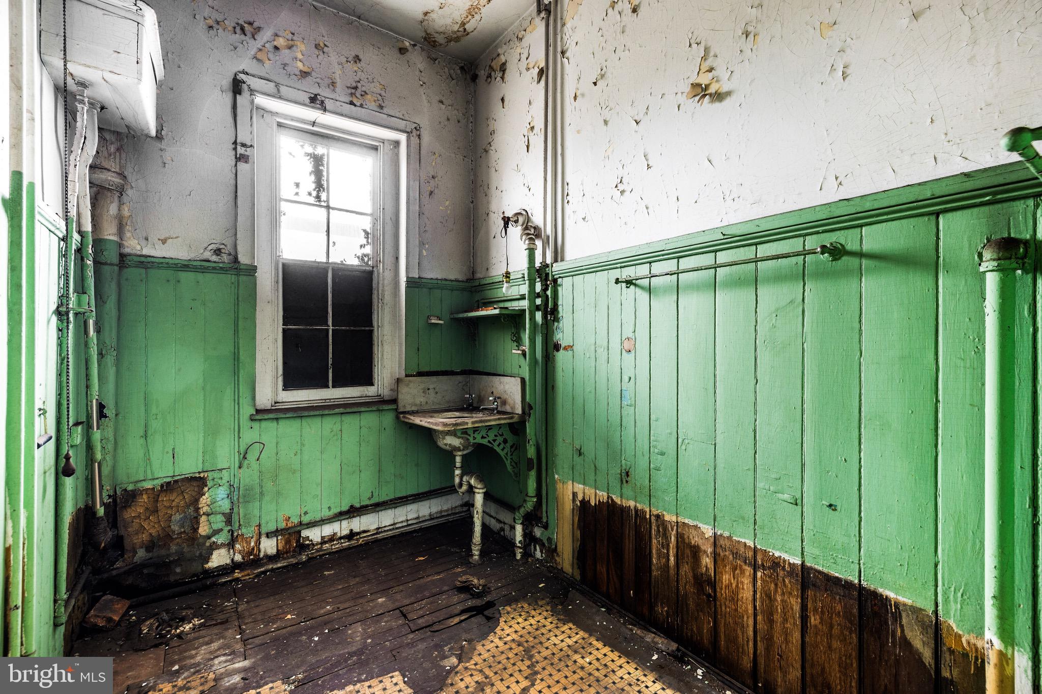 MOUNT VERNON PLACE HISTORIC DISTRICT - Residential