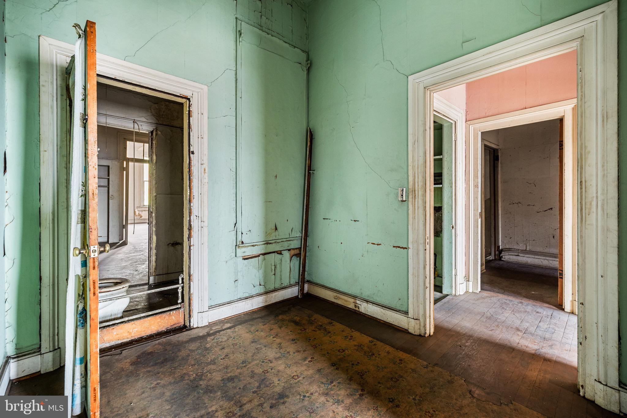 MOUNT VERNON PLACE HISTORIC DISTRICT - Residential