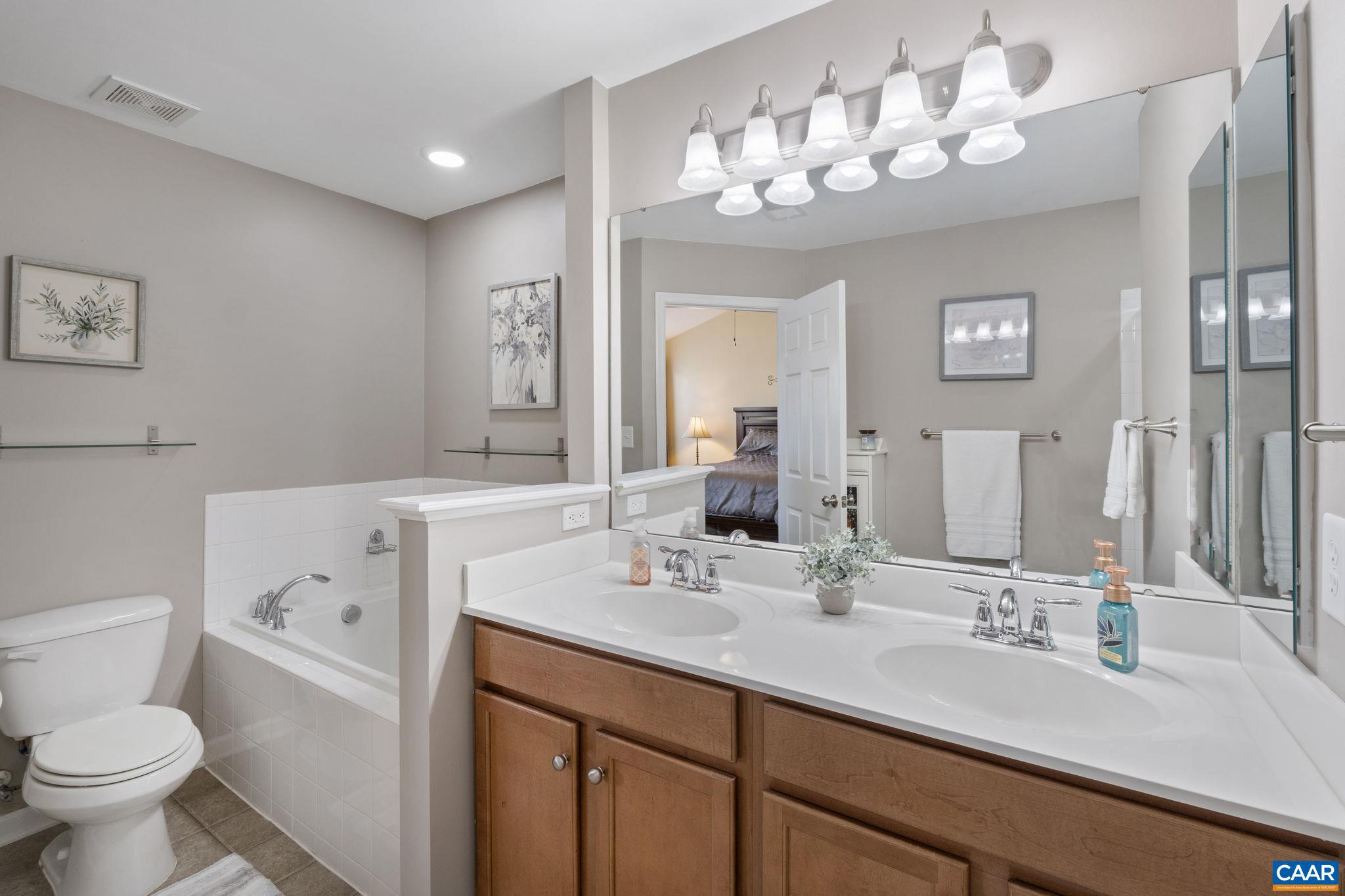 PAVILIONS AT PANTOPS - Residential