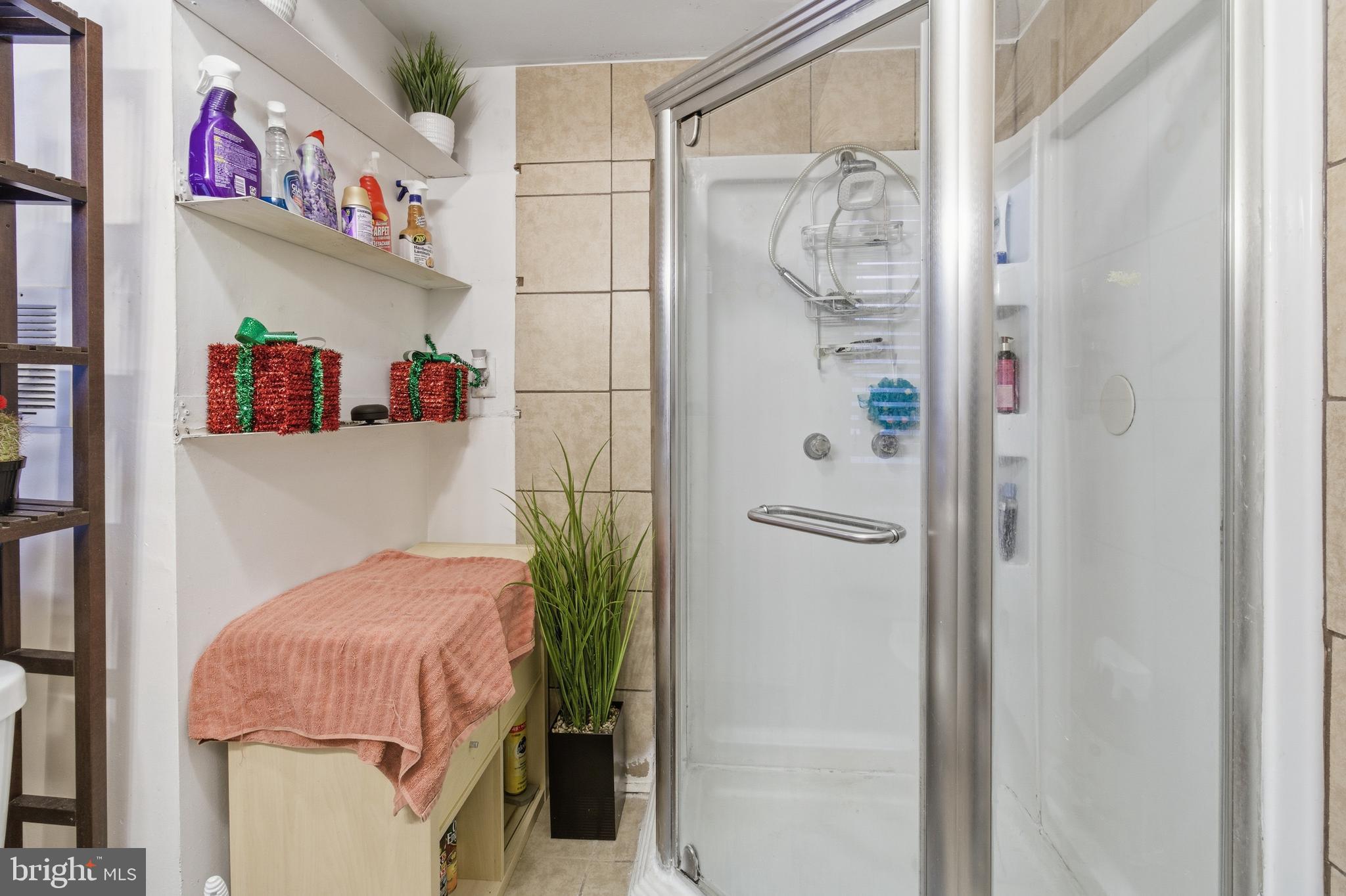 BUTCHERS HILL - Residential