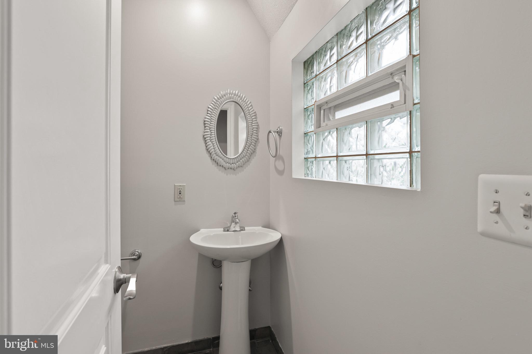 CANTON - Residential Lease