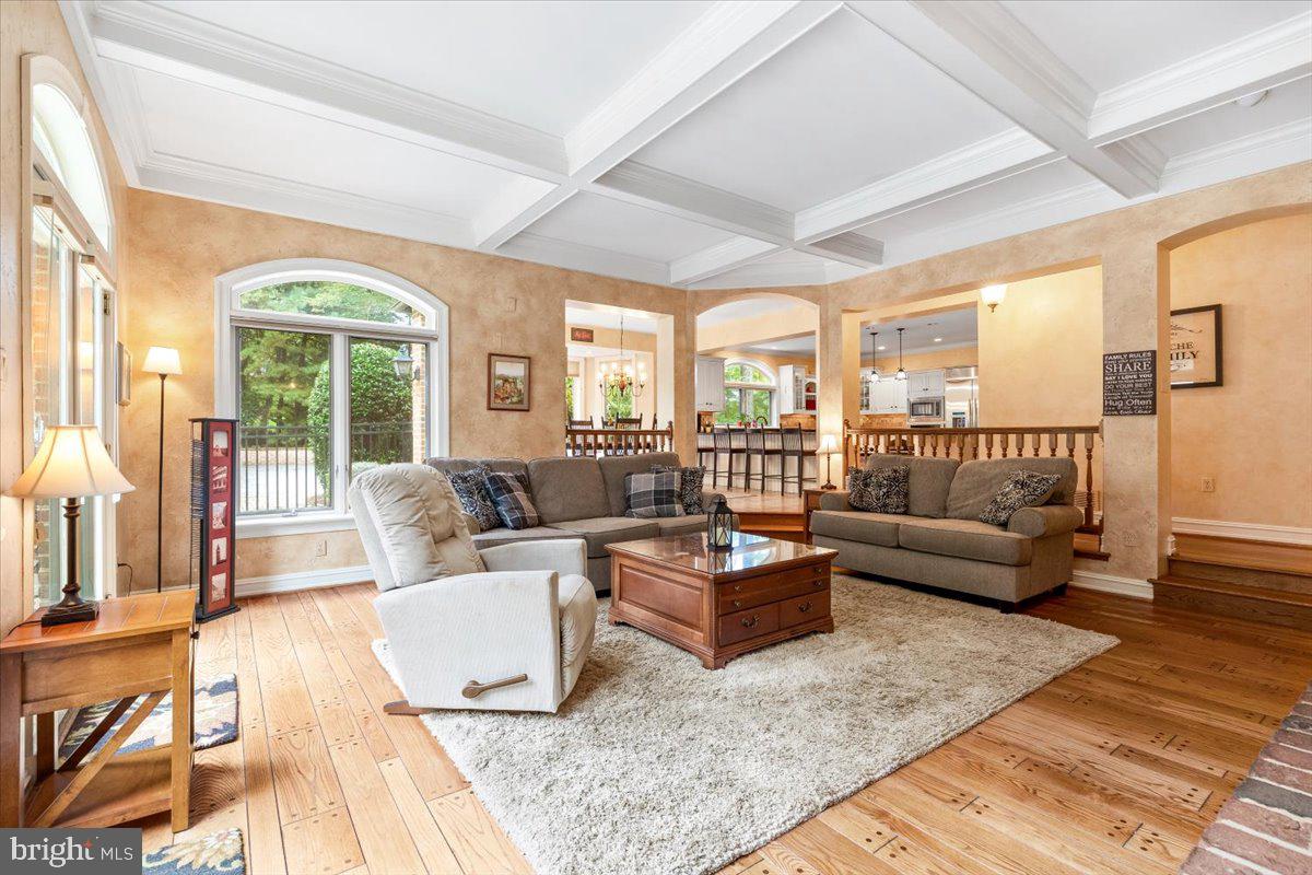 WHITE FLINT SPRINGS - Residential