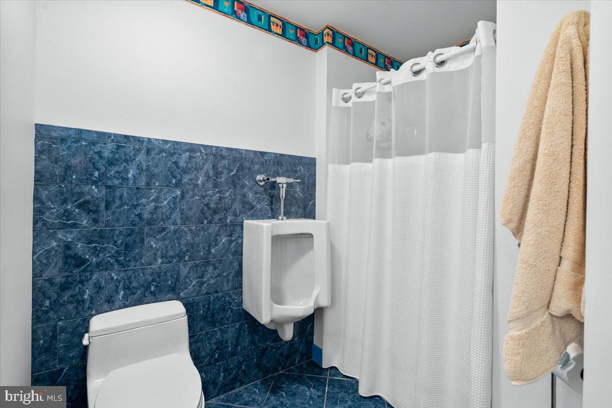 WHITE FLINT SPRINGS - Residential