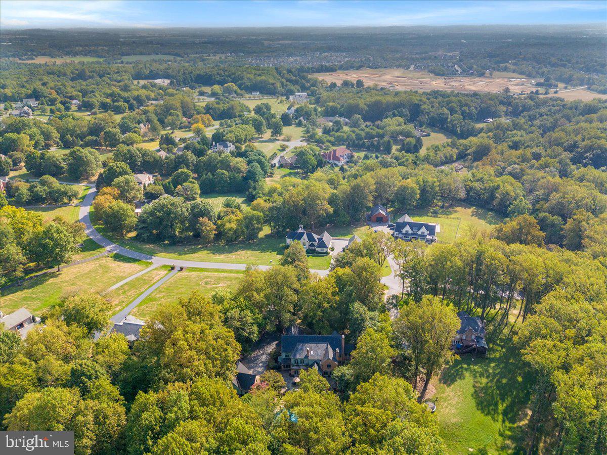 WHITE FLINT SPRINGS - Residential
