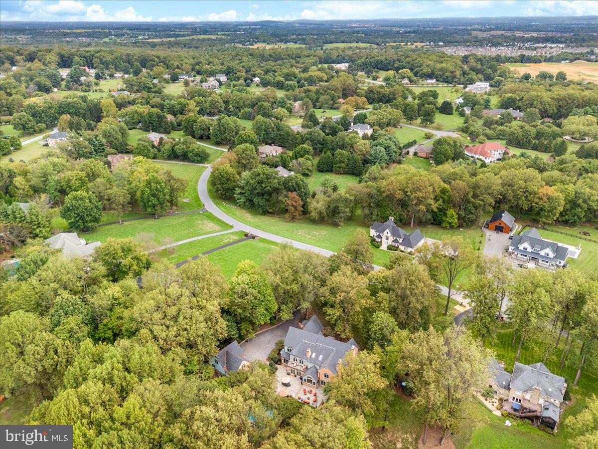 WHITE FLINT SPRINGS - Residential