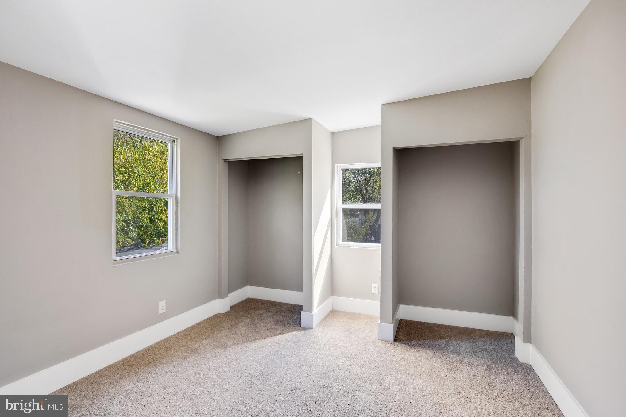 WEST HILLS - Residential