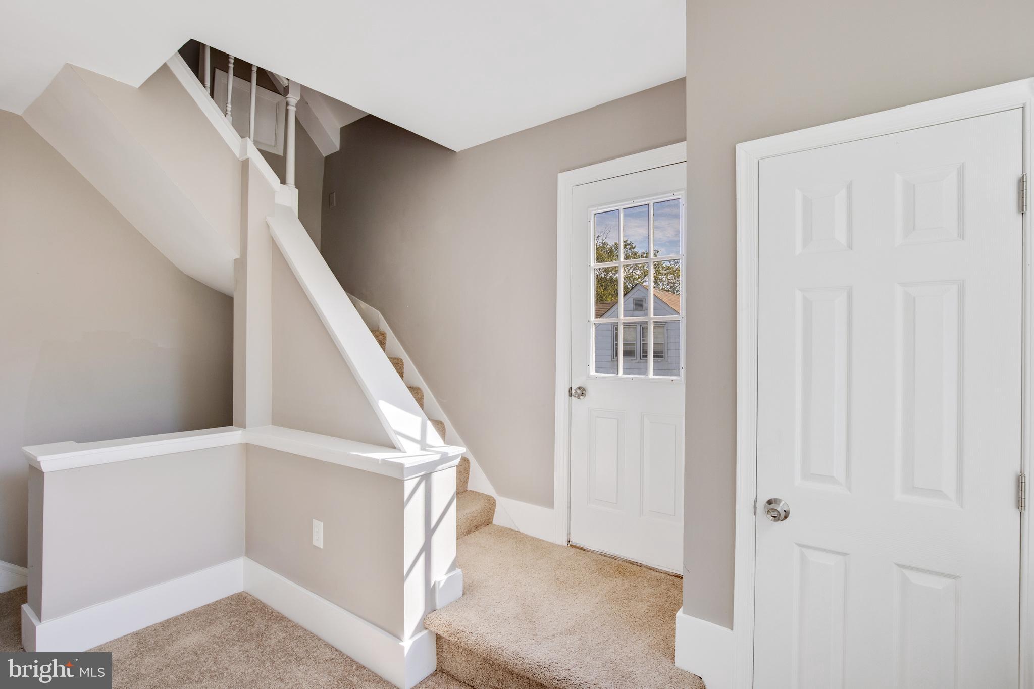 WEST HILLS - Residential