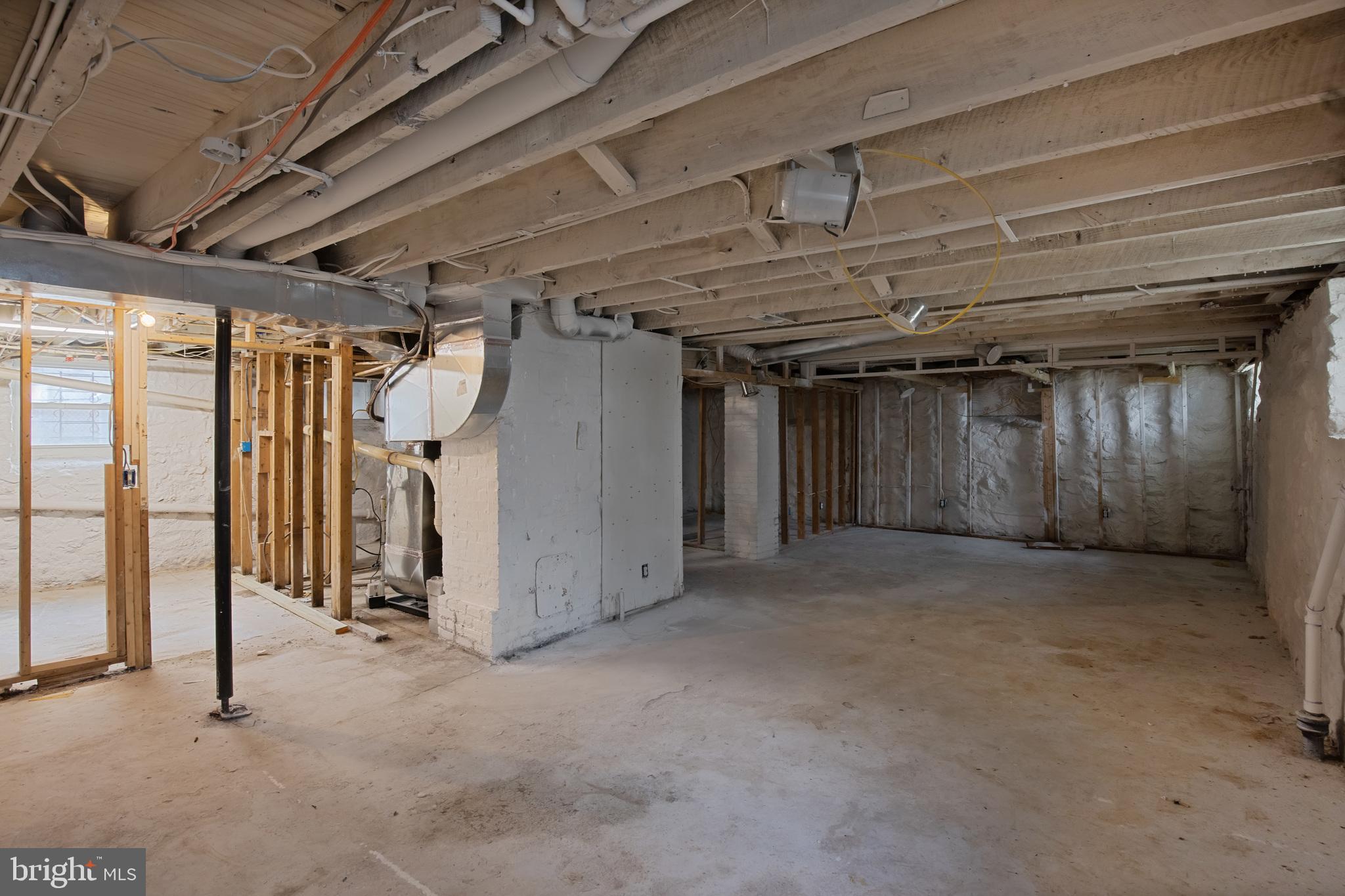 WEST HILLS - Residential