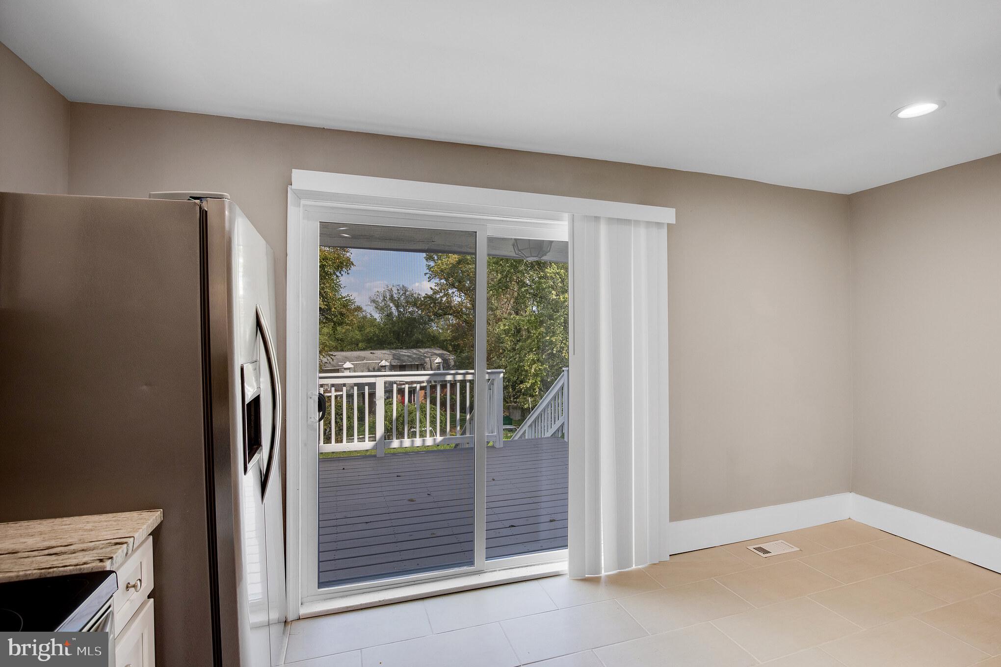 WEST HILLS - Residential