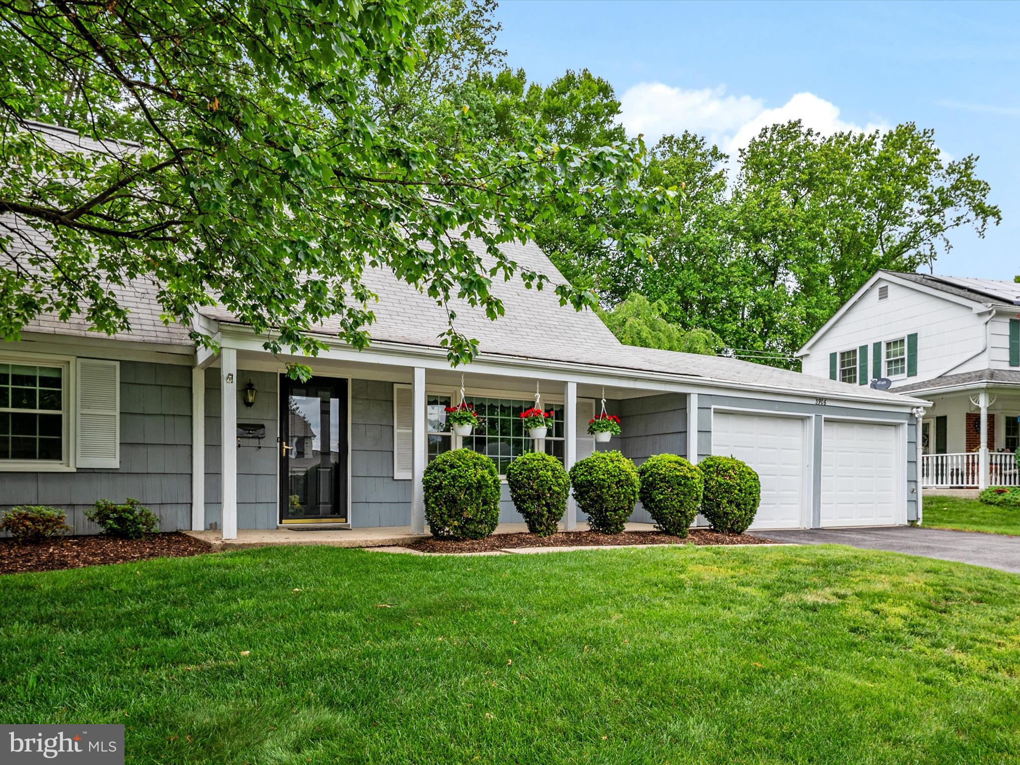 YORKTOWN AT BELAIR - Residential