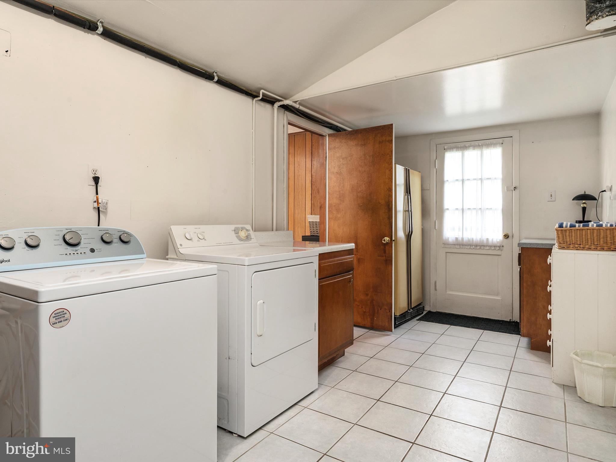 YORKTOWN AT BELAIR - Residential