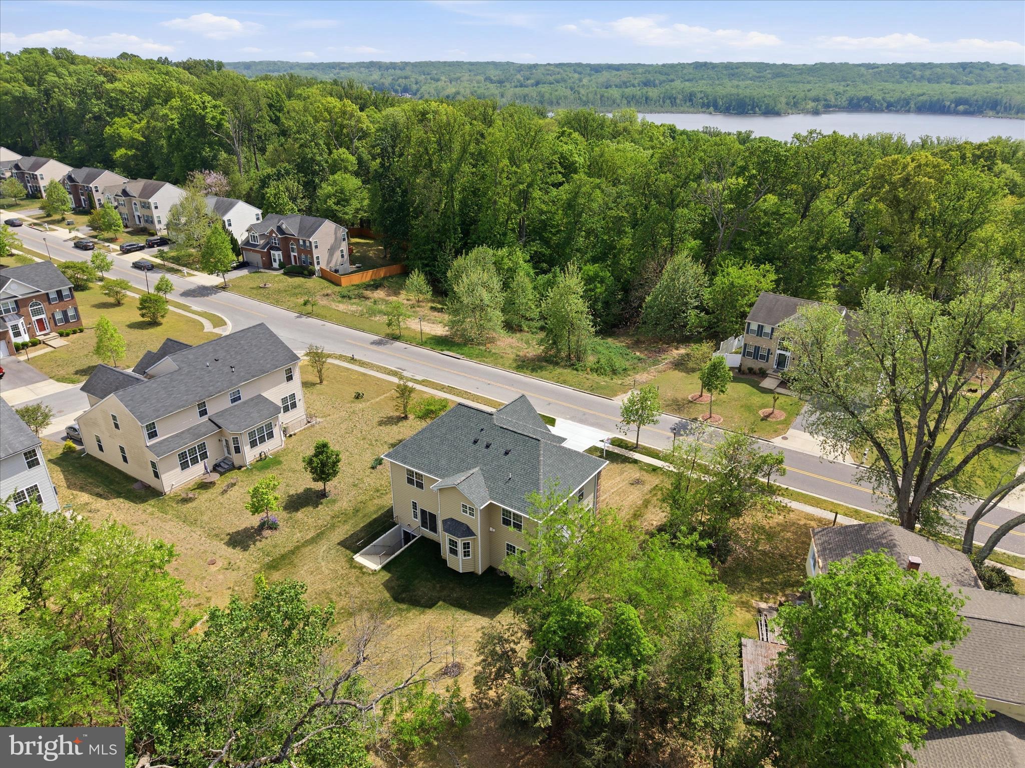 FORT WASHINGTON - Residential