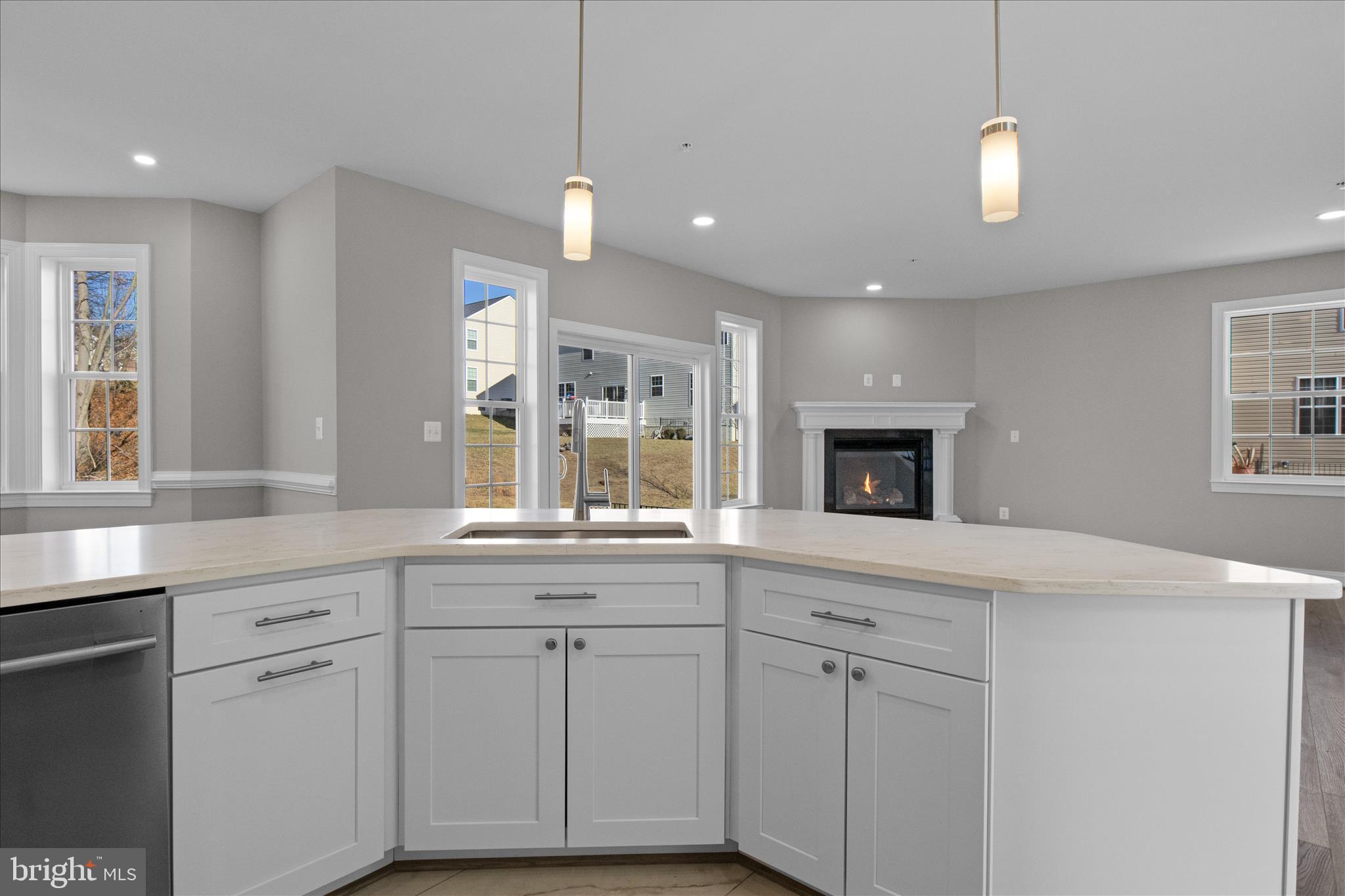 FORT WASHINGTON - Residential