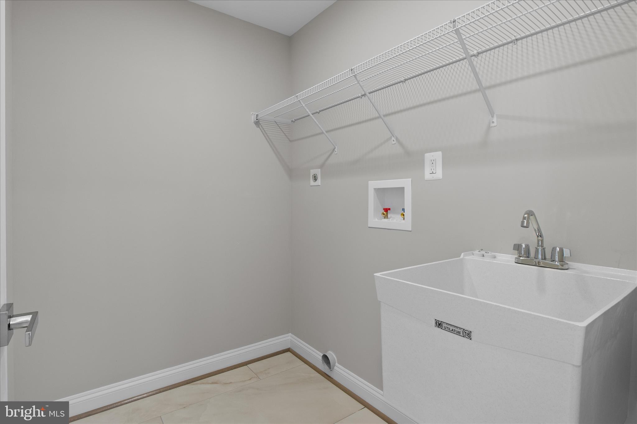 FORT WASHINGTON - Residential