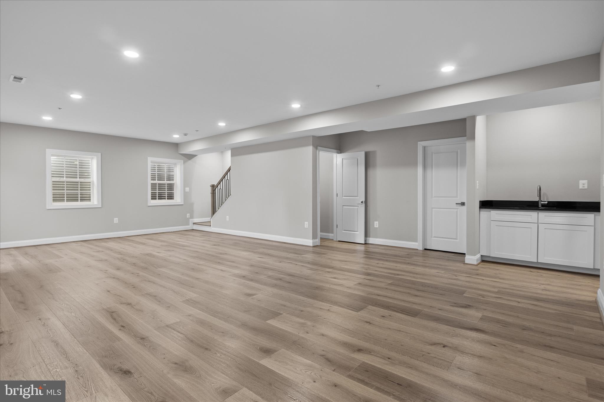 FORT WASHINGTON - Residential