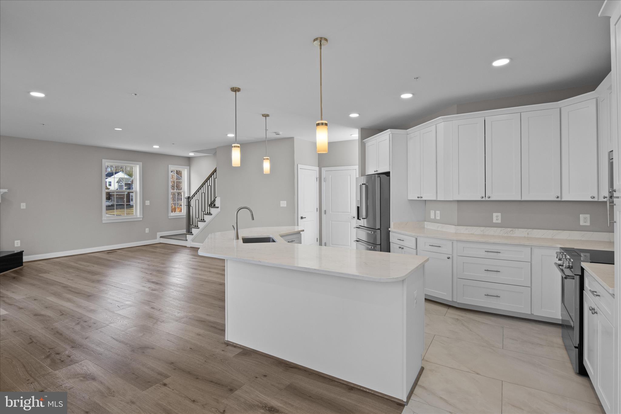 FORT WASHINGTON - Residential