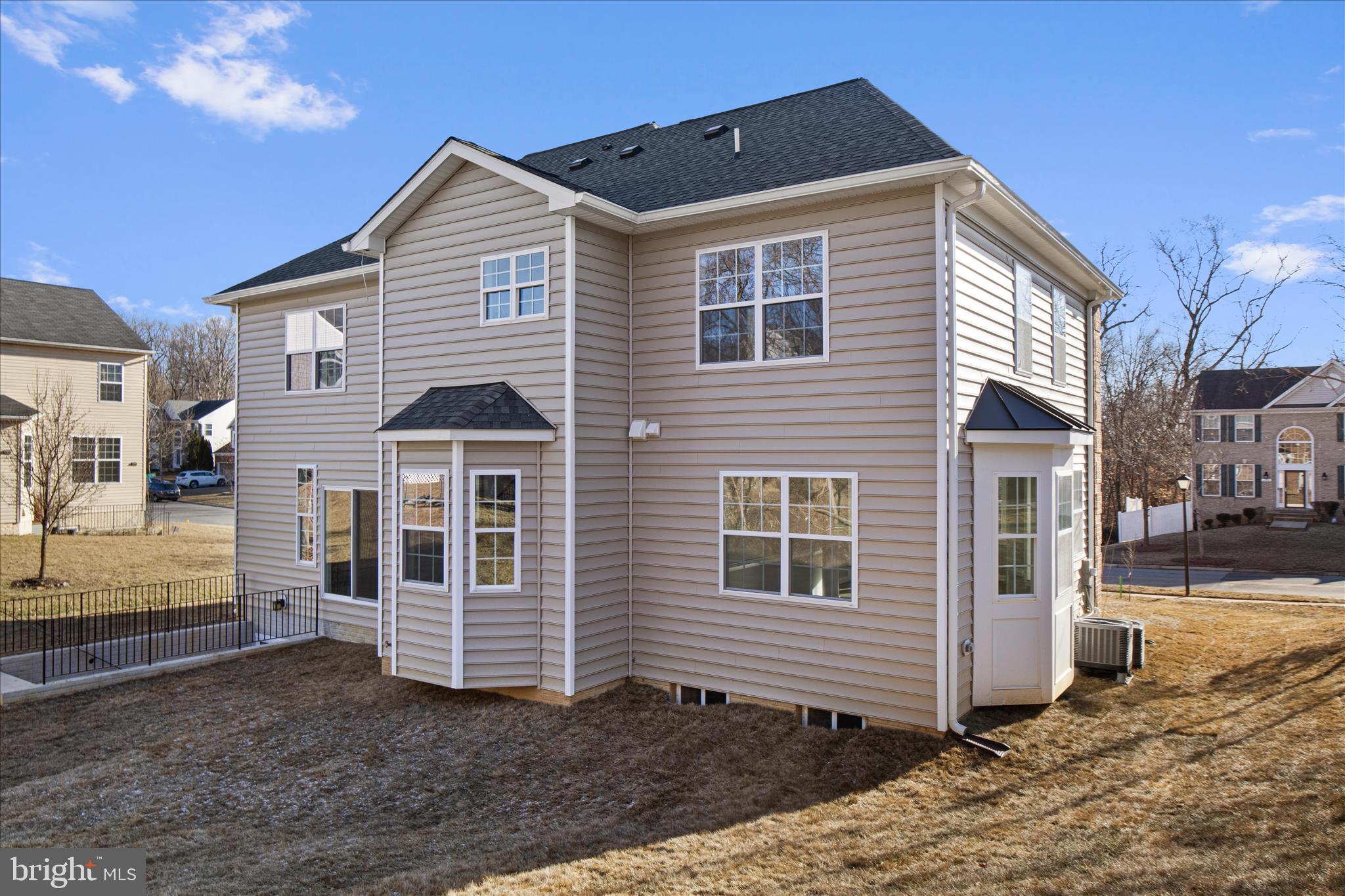 FORT WASHINGTON - Residential