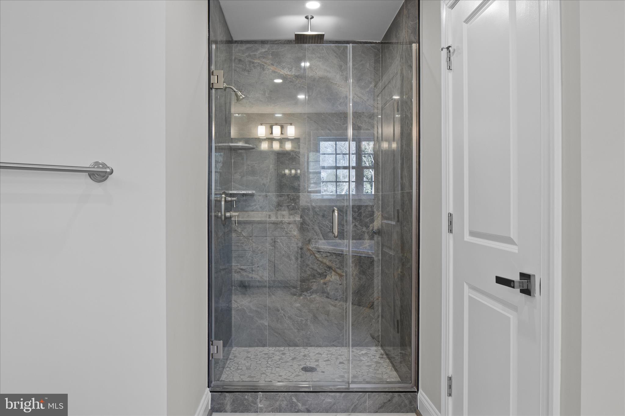 FORT WASHINGTON - Residential