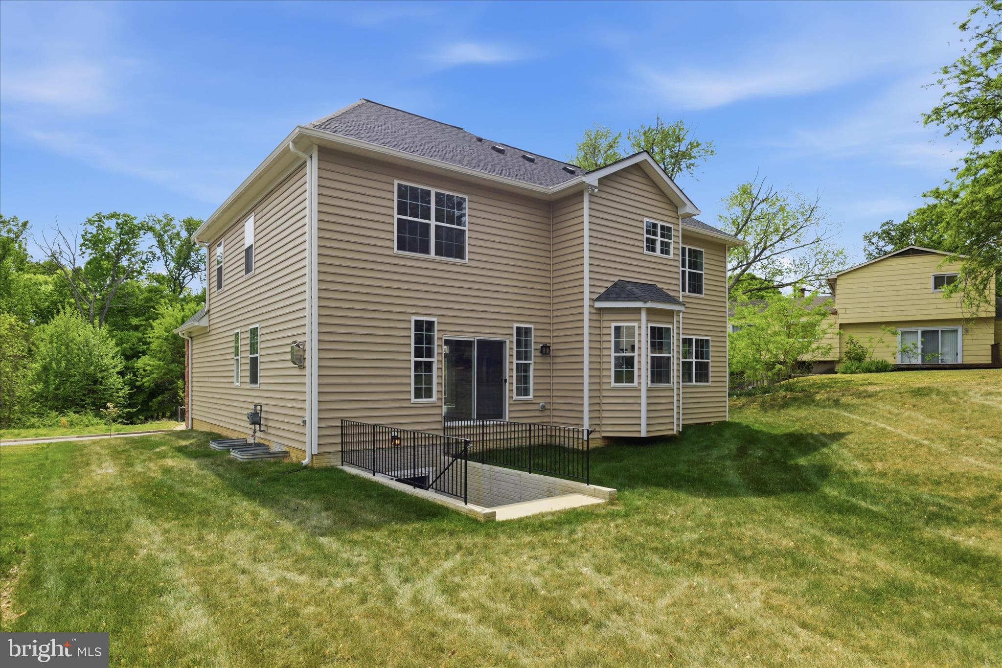 FORT WASHINGTON - Residential