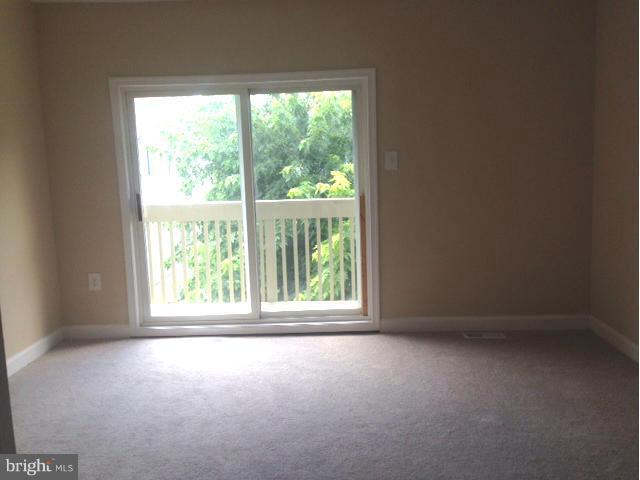 REFLECTION LAKE - Residential