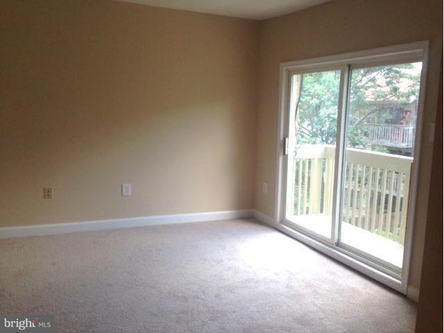 REFLECTION LAKE - Residential