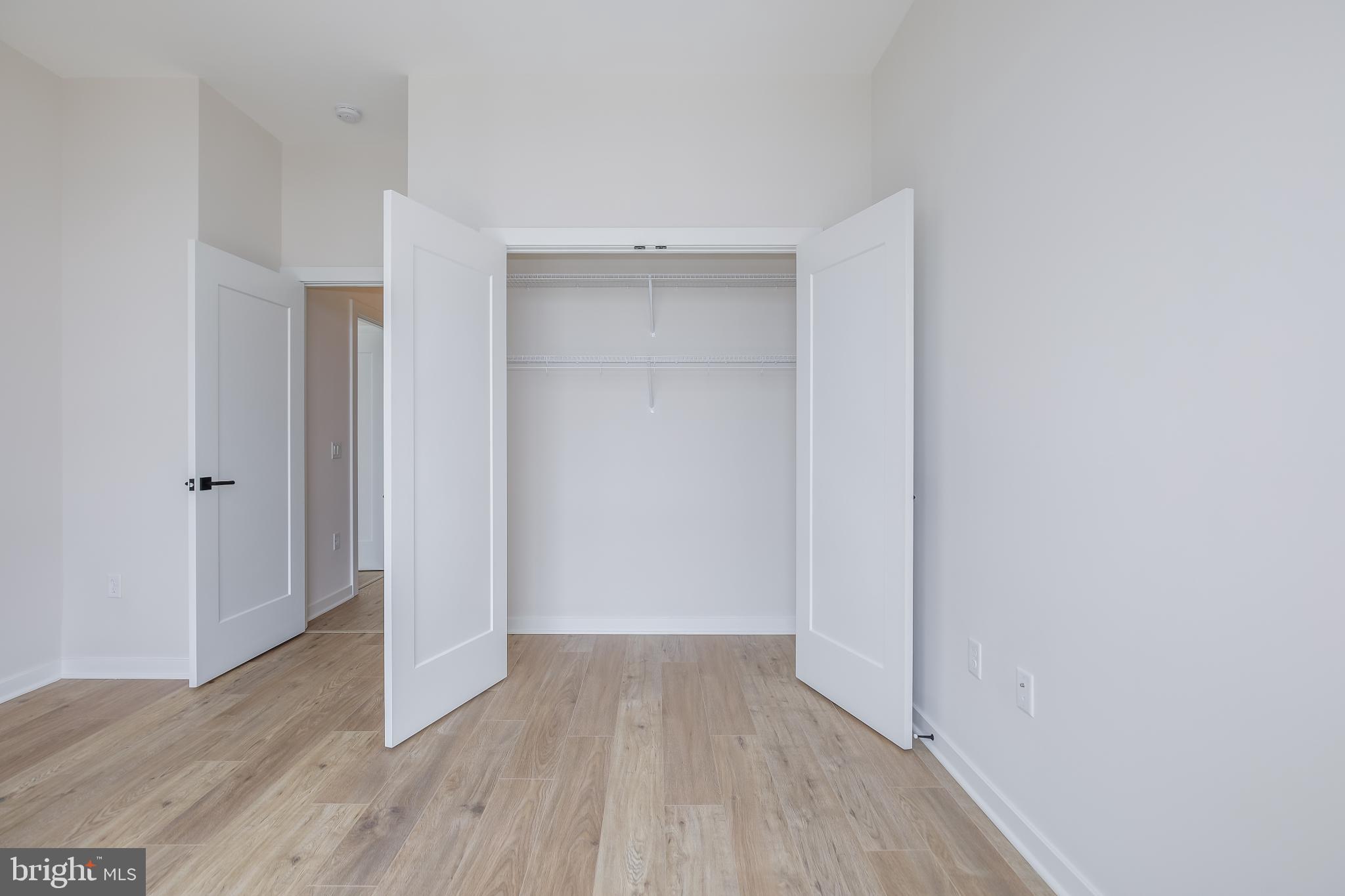 FALLS CHURCH CITY - Residential