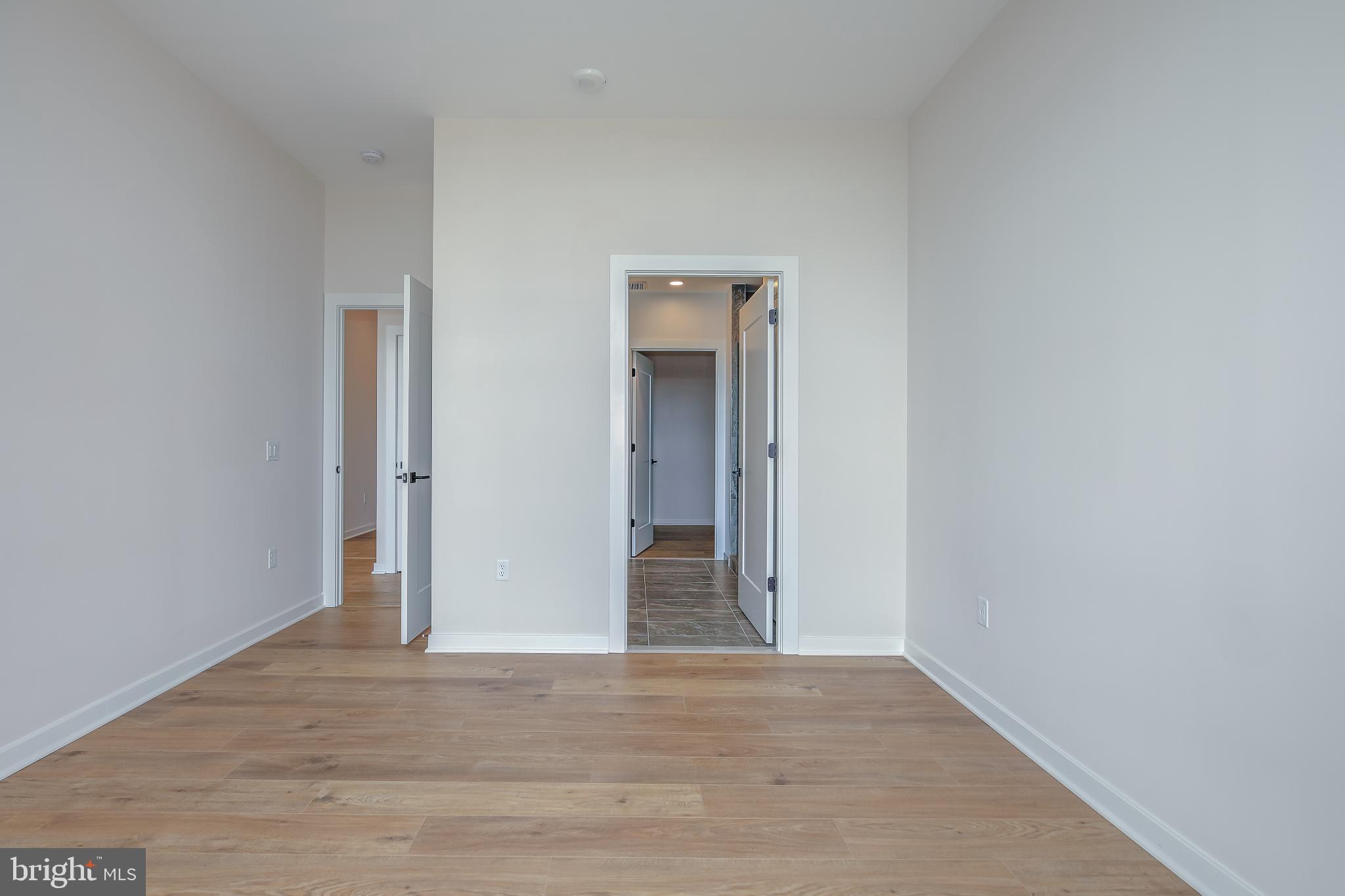 FALLS CHURCH CITY - Residential