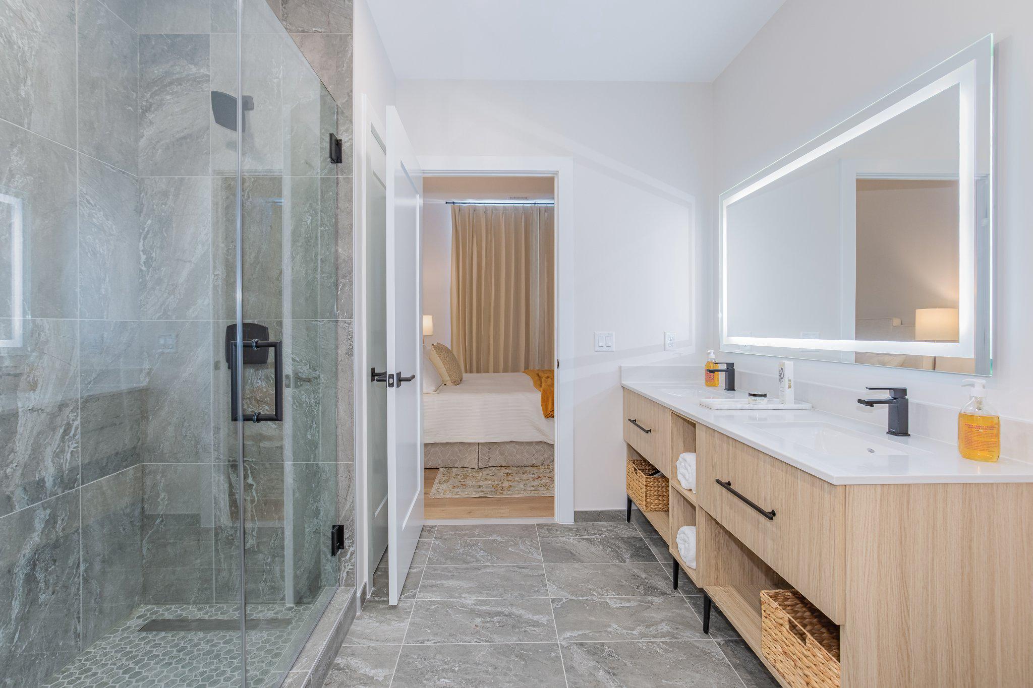 FALLS CHURCH CITY - Residential