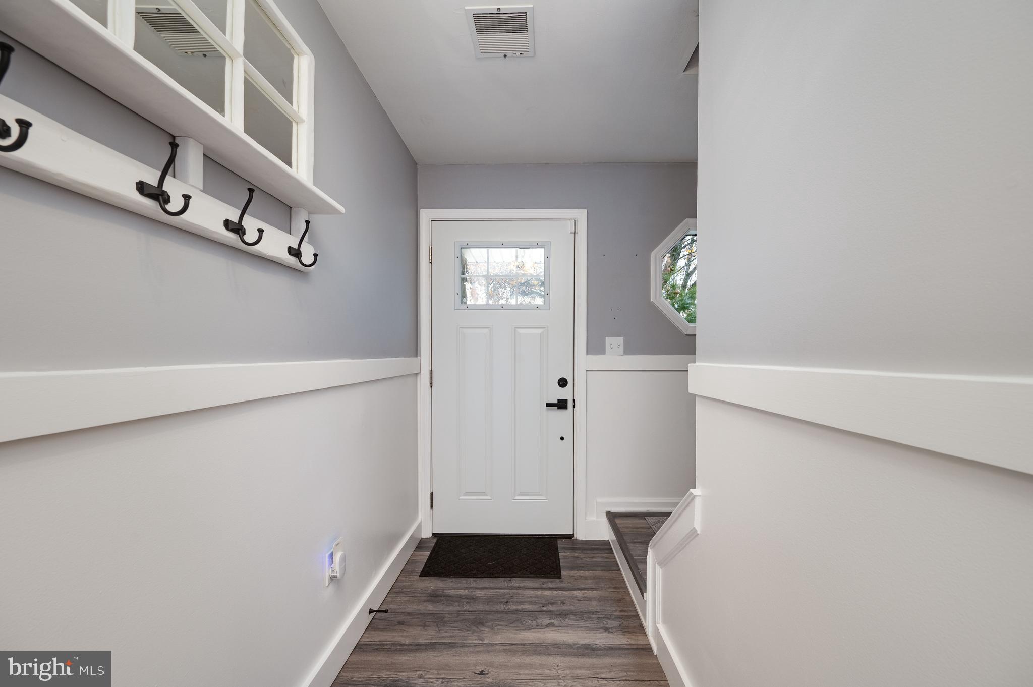 6685 JEFFERSON COURT