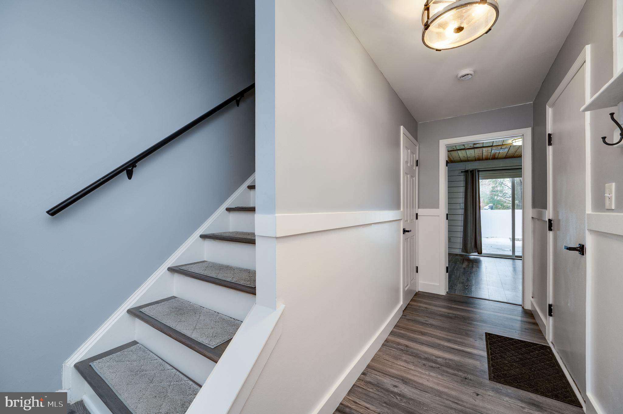 6685 JEFFERSON COURT