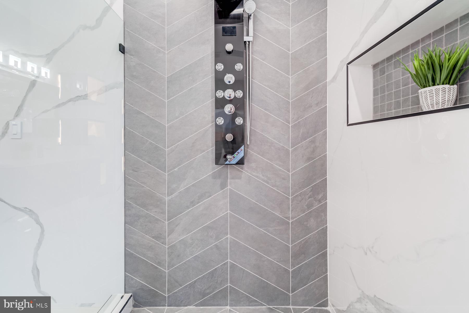 LITTLE VIENNA ESTATES - Residential