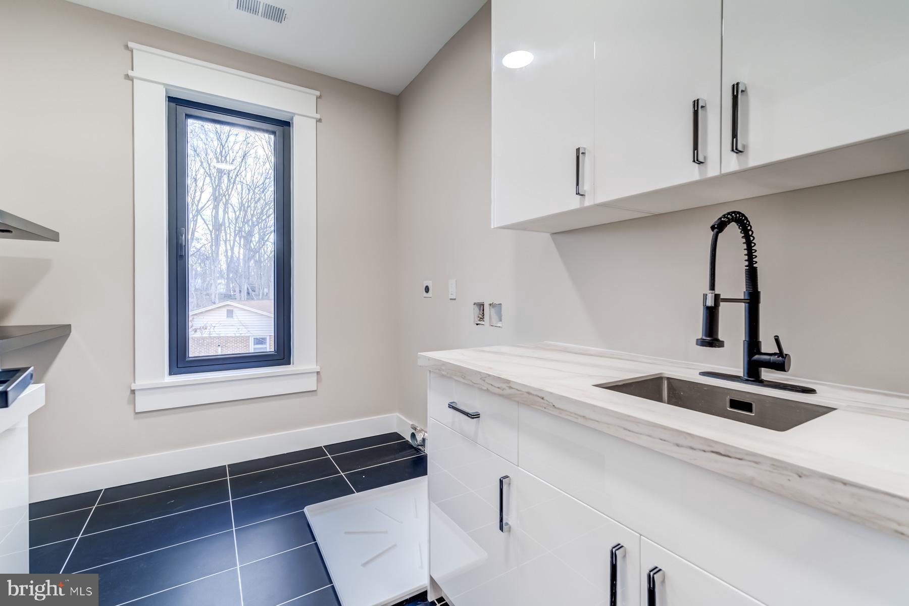 LITTLE VIENNA ESTATES - Residential