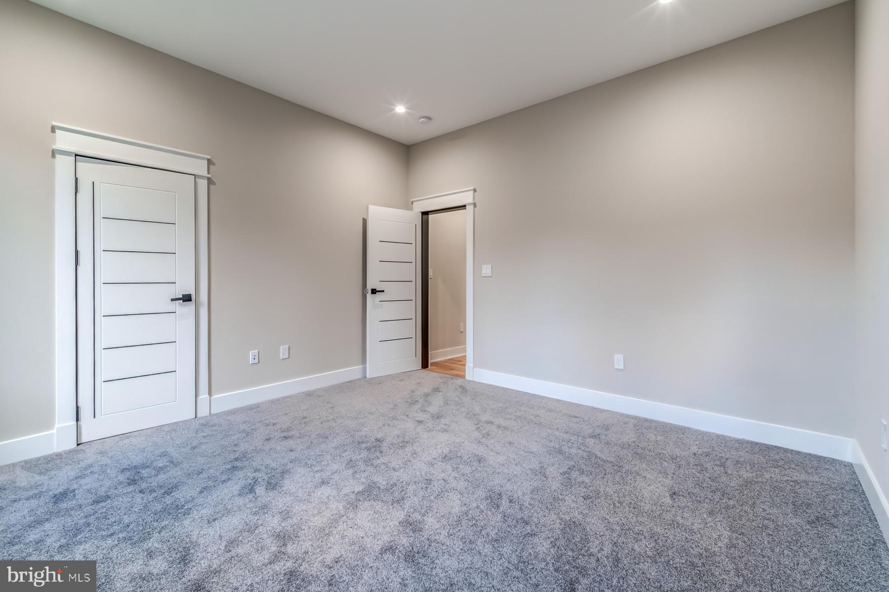 LITTLE VIENNA ESTATES - Residential