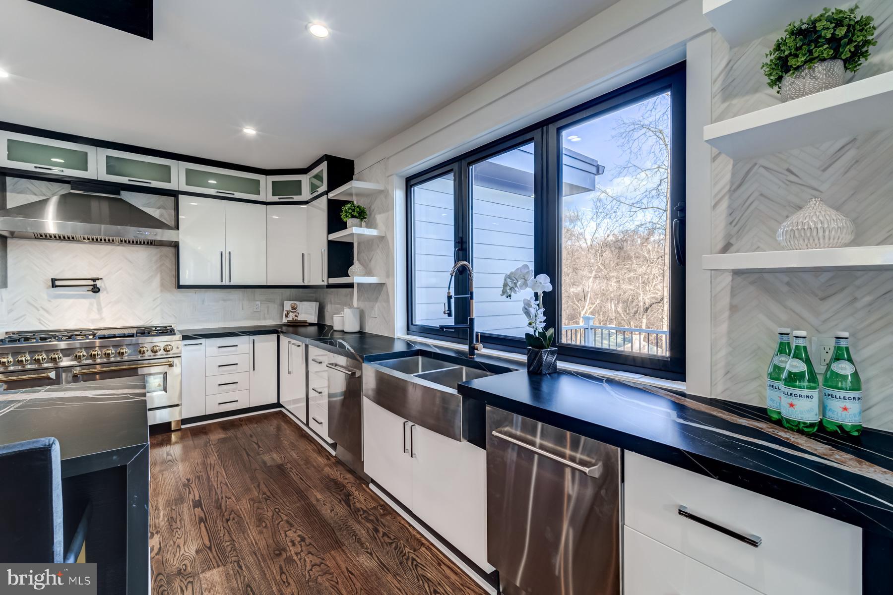 LITTLE VIENNA ESTATES - Residential