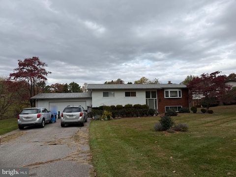 6 BABETTE COURT BALTIMORE MD 21208