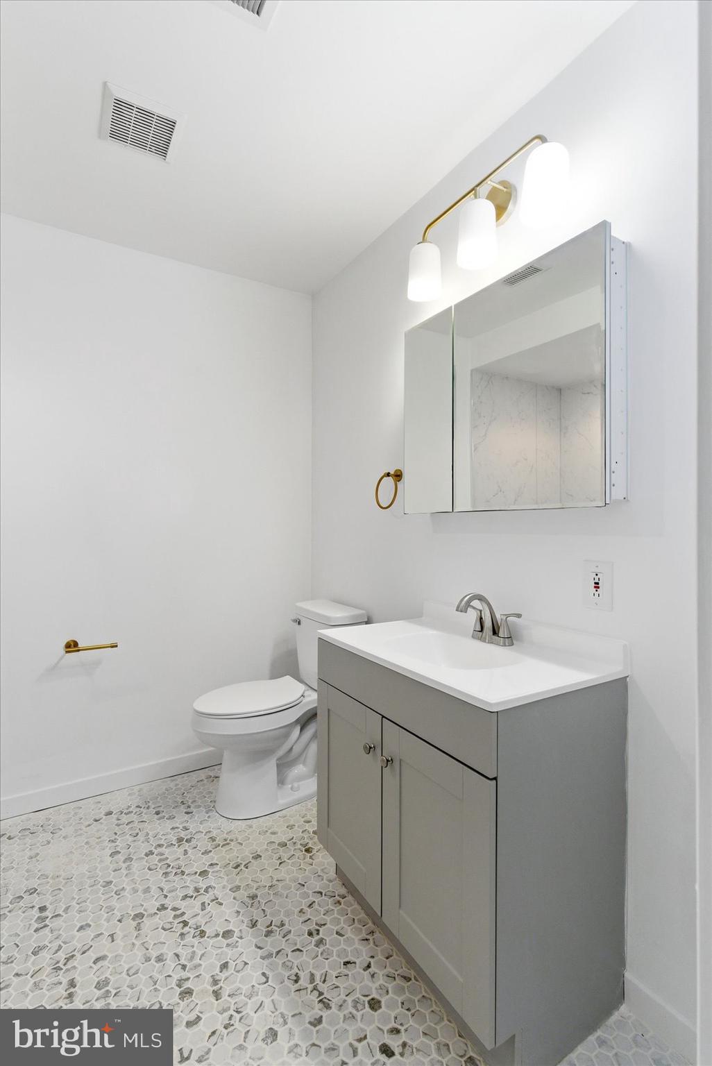 PIKESVILLE - Residential