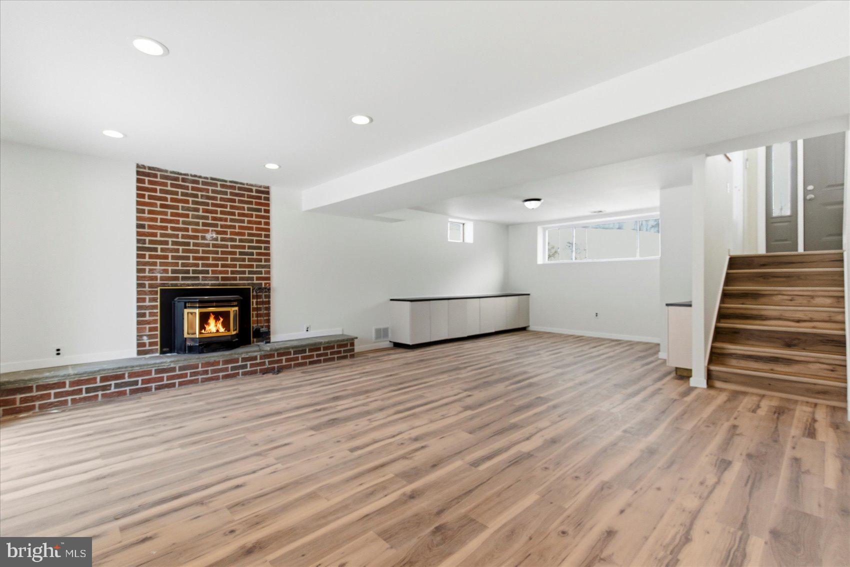 PIKESVILLE - Residential