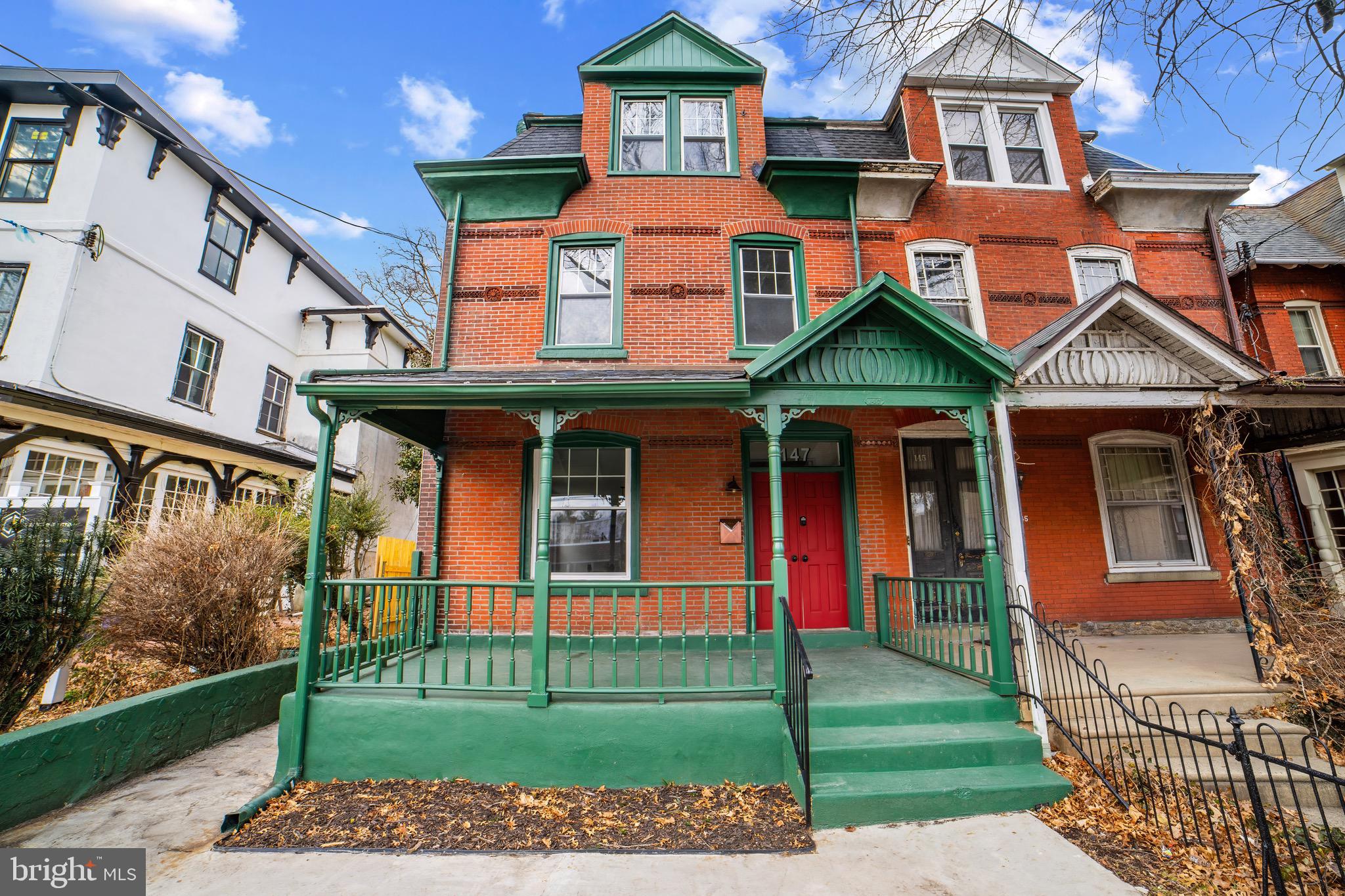 PHILADELPHIA - Residential