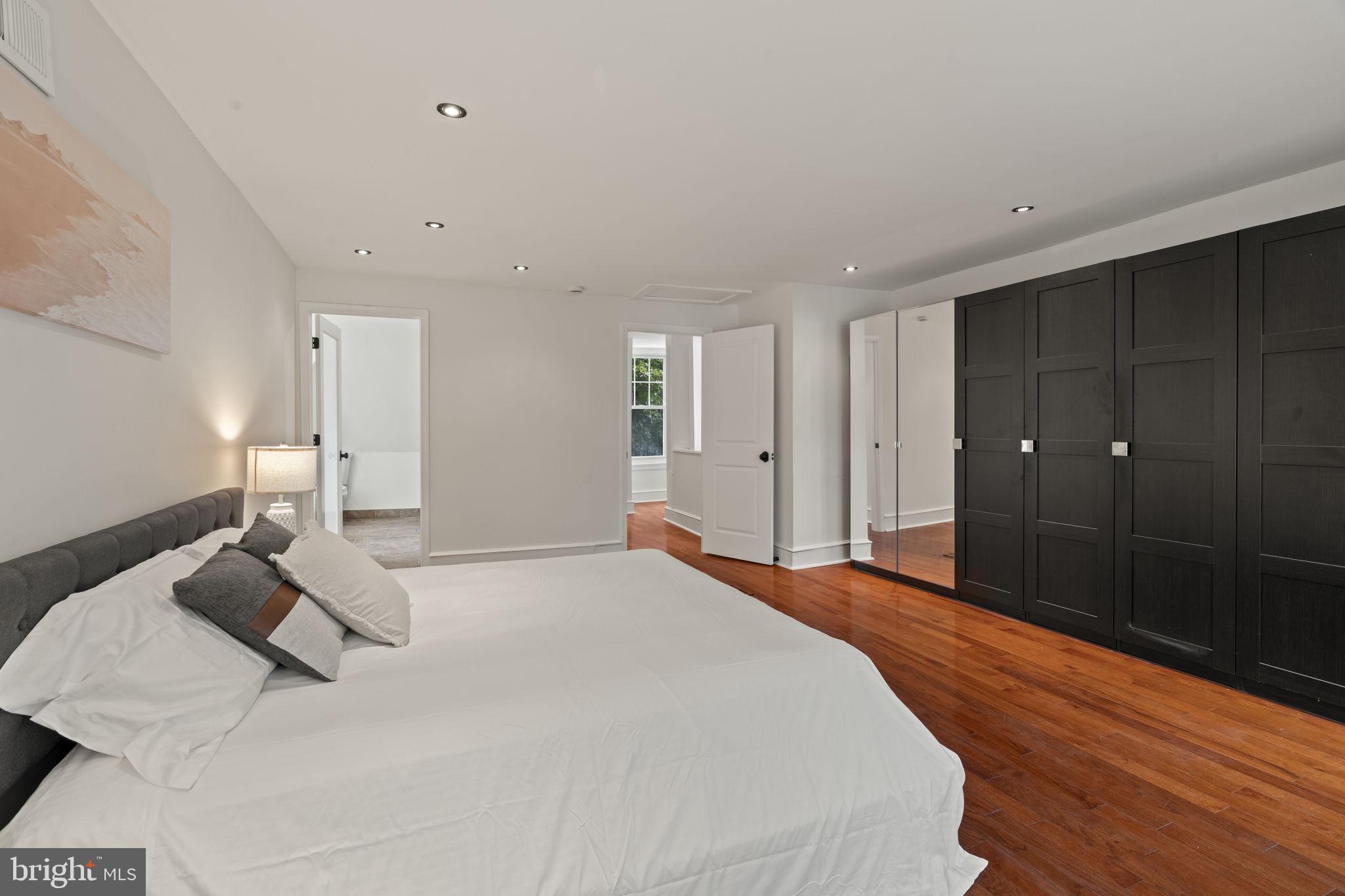 PHILADELPHIA - Residential