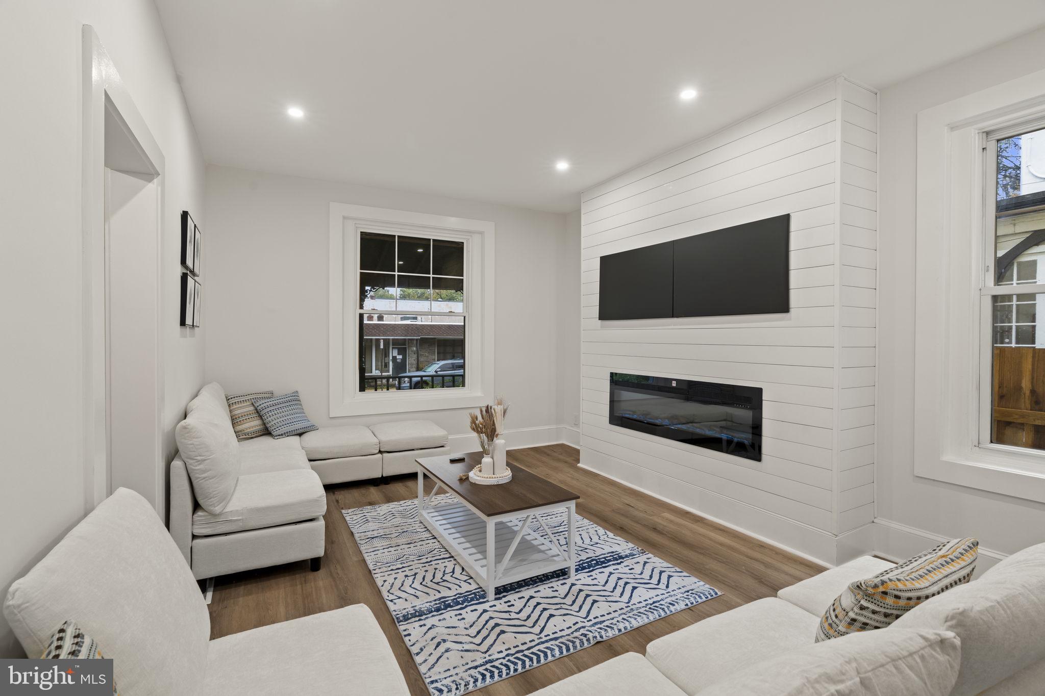 PHILADELPHIA - Residential