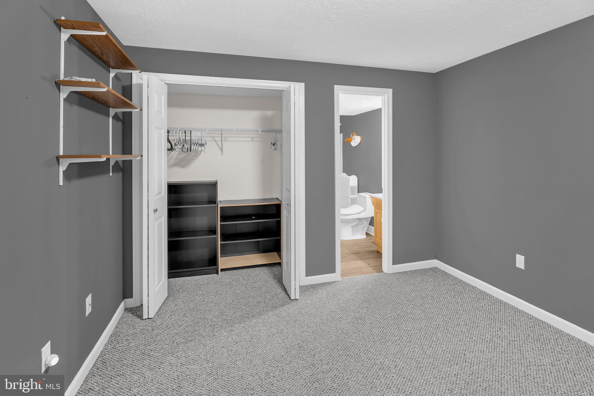 FRIENDSHIP OVERLOOK - Residential